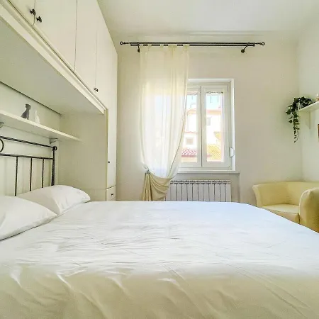 Galleria 16 * Trieste