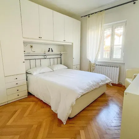 Apartment Galleria 16 *